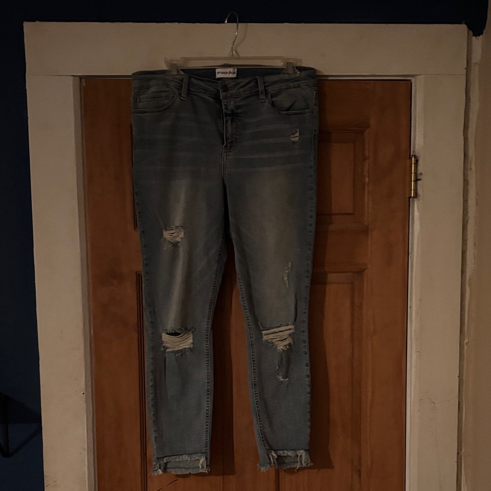 Universal Thread Light Blue Distressed Skinny Jeans